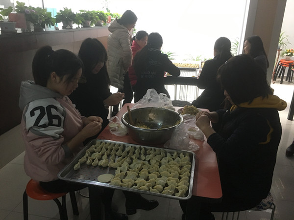 5b179f4644a0f.jpg 5a3cb3e8735c0_副本.jpg